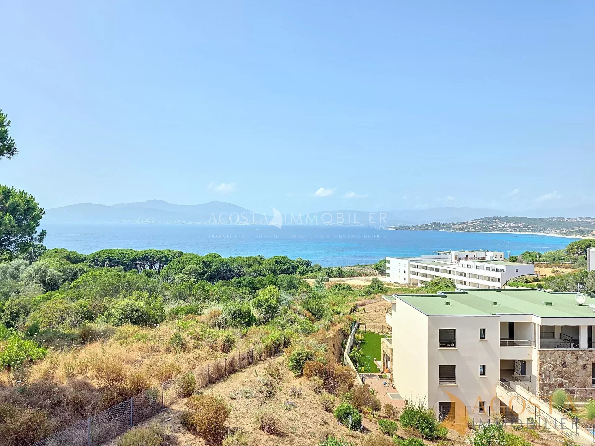 RARE À LA VENTE – GRAND GARAGE DOUBLE PROCHE PLAGE PIETROSELLA