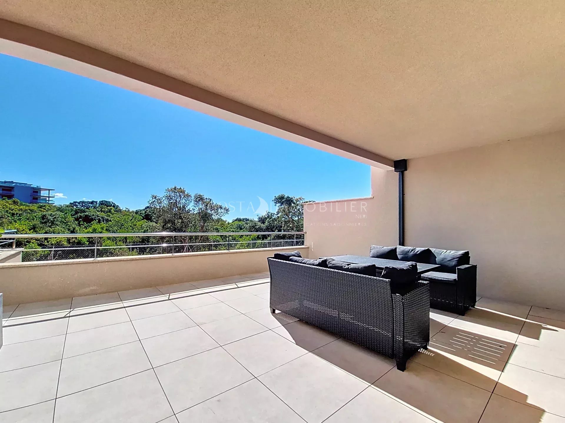 A VENDRE AGOSTA PLAGE SUPERBE T2 TERRASSE XXL