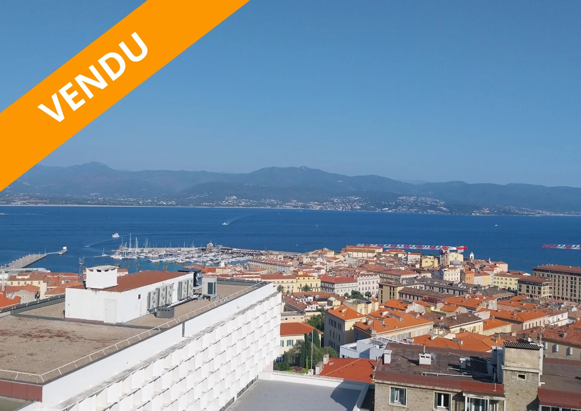 T2 BON ÉTAT - VUE MER