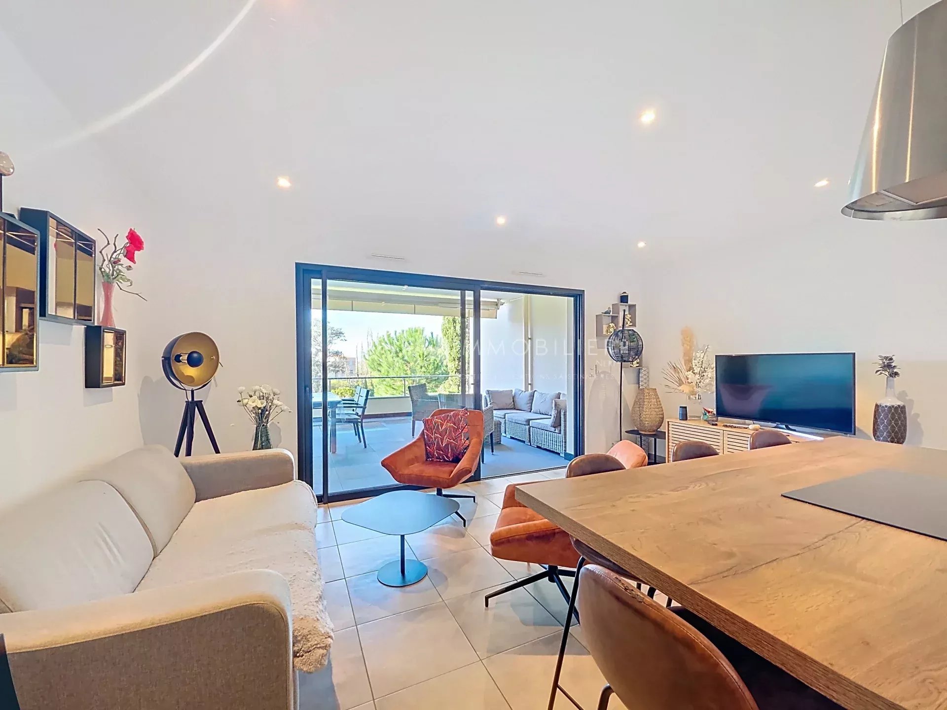 A VENDRE APPARTEMENT RECENT T3 - CENTRE PORTICCIO