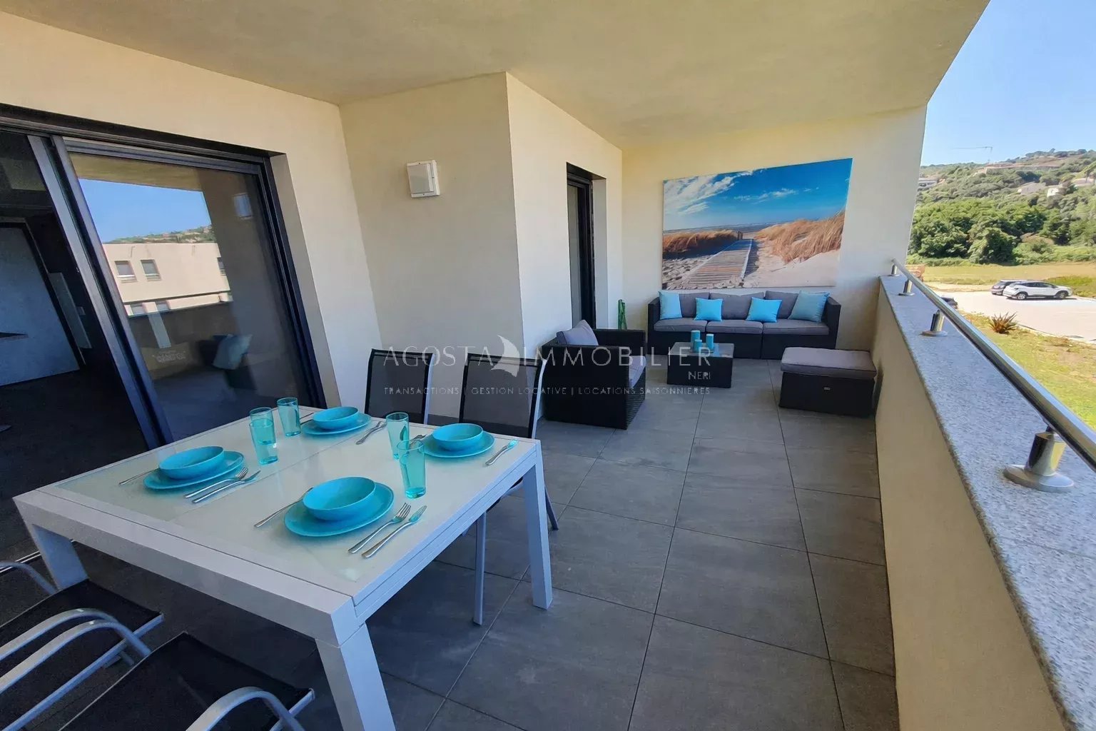 A VENDRE SUPERBE T2 VUE MER CENTRE PORTICCIO