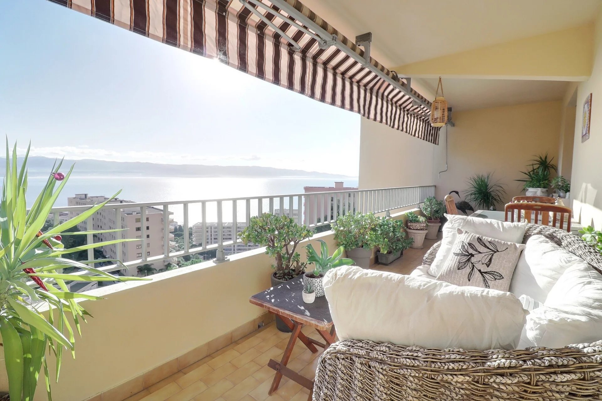 T3 SANGUINAIRES VUE MER