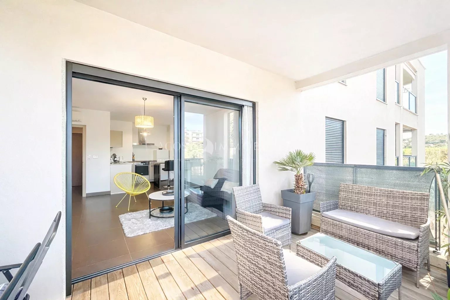 AGOSTA PLAGE T2- RESIDENCE RECENTE