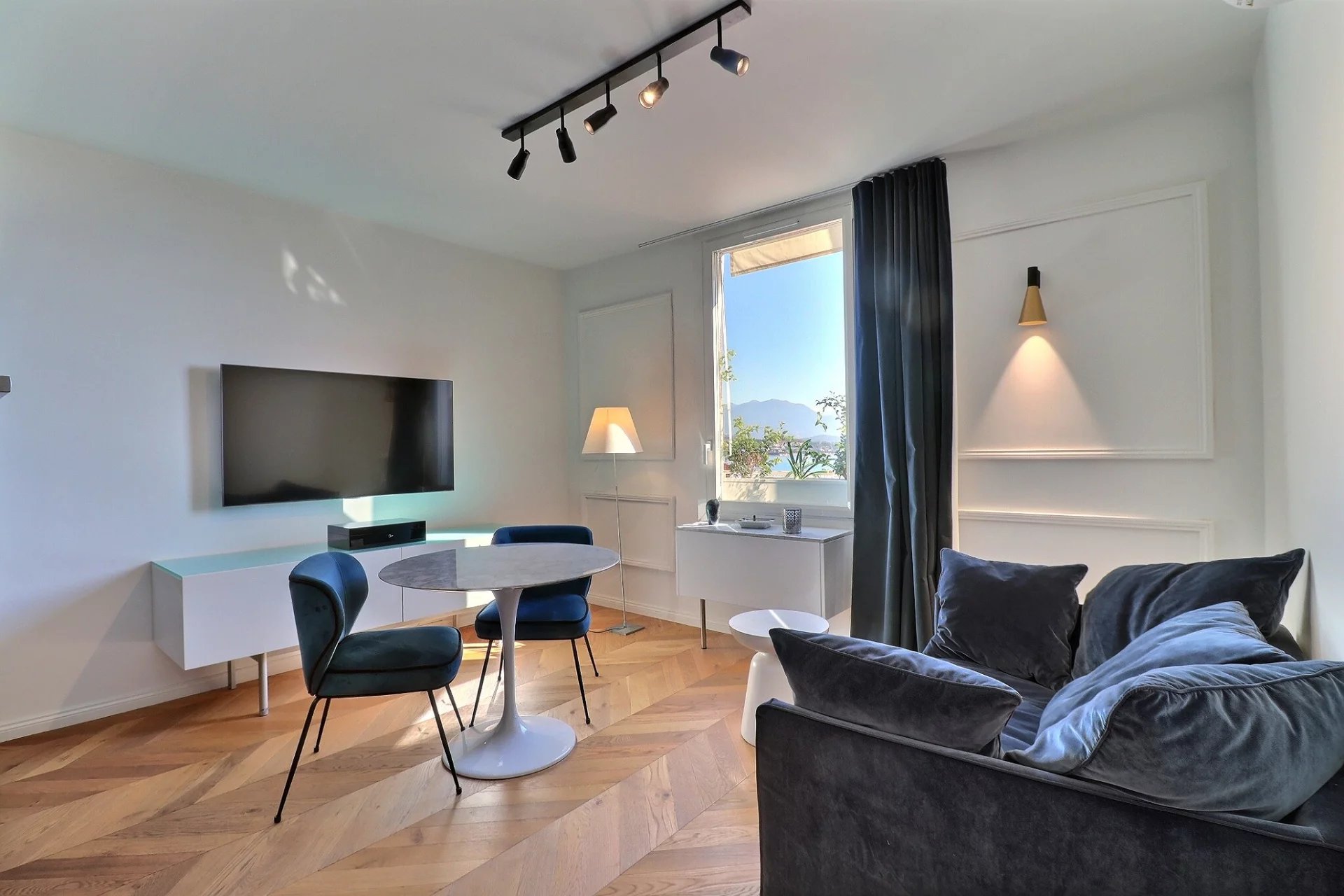 T2 HYPER CENTRE PARFAIT ETAT