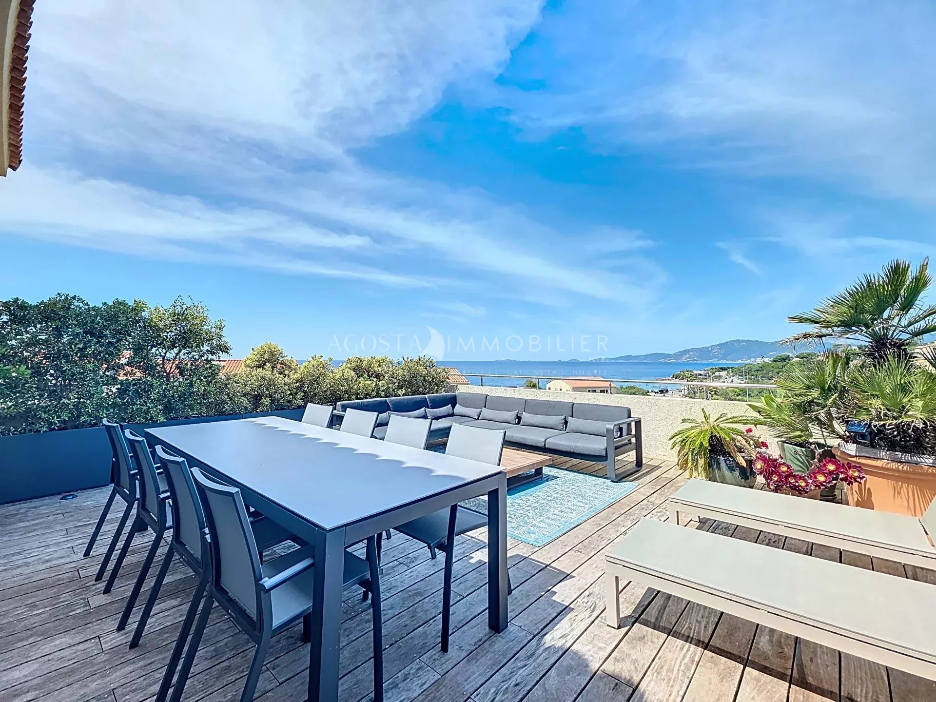 EXCLUSIVITÉ — VILLA SUR TOIT — VUE MER & MONTAGNES